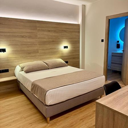 Miramar Suites Сада Екстериор снимка