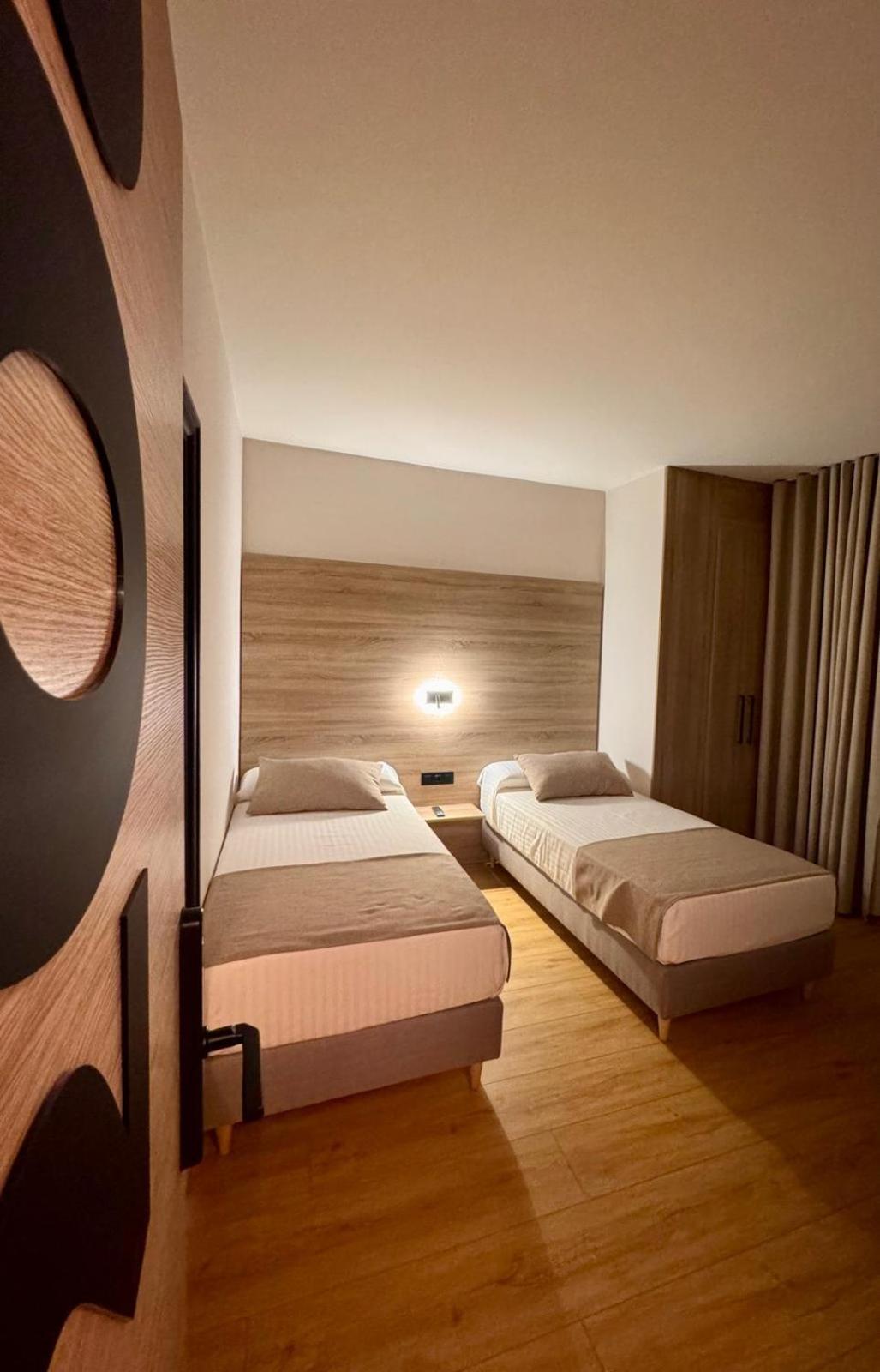 Miramar Suites Сада Екстериор снимка